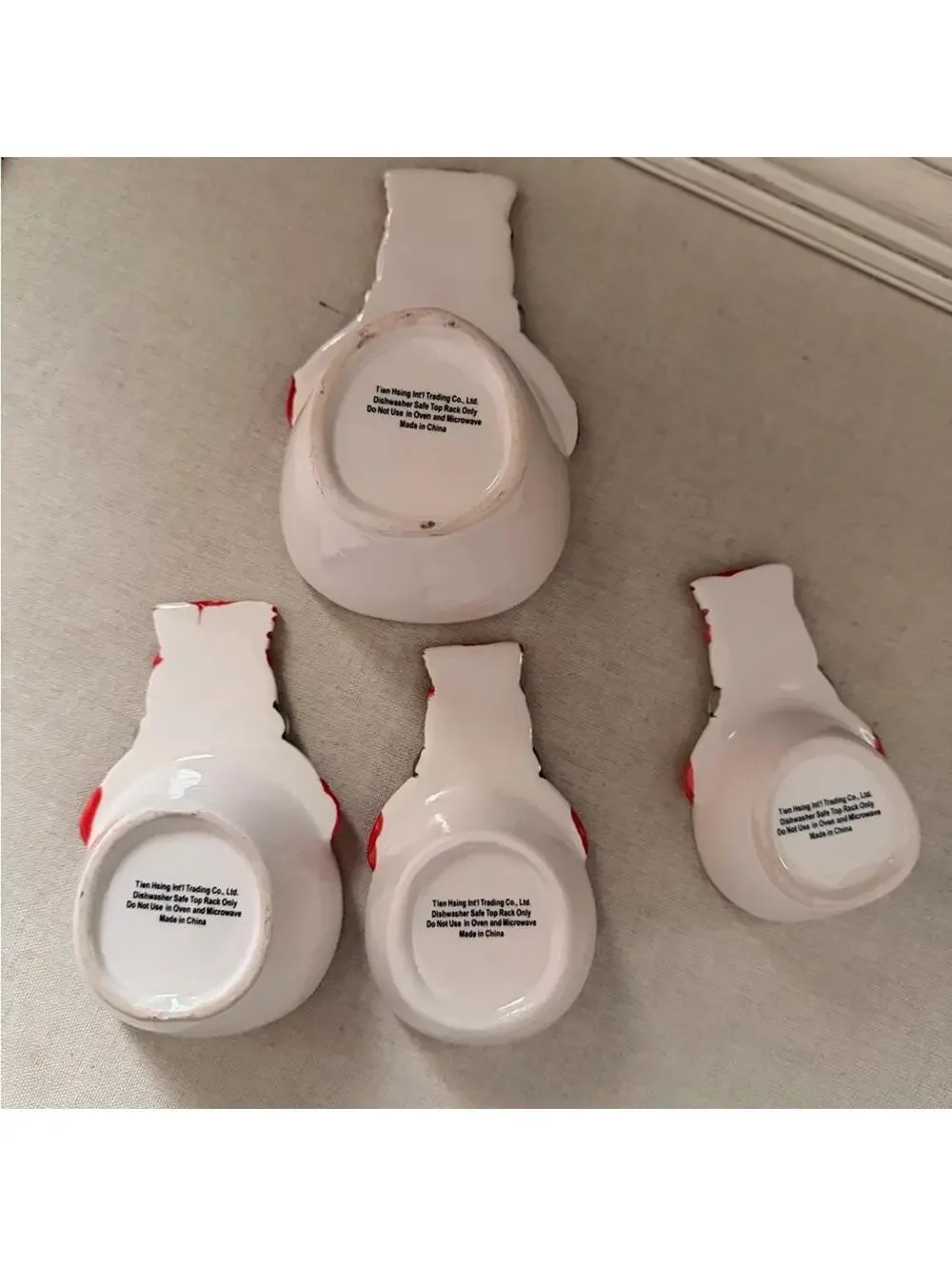Vintage Christmas Snowman Ceramic painted measuring cups - Set of 4